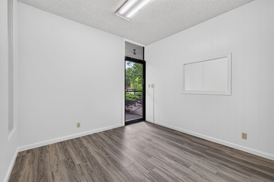 More Photos Of 7 Page St, Cotati Medical For Sale