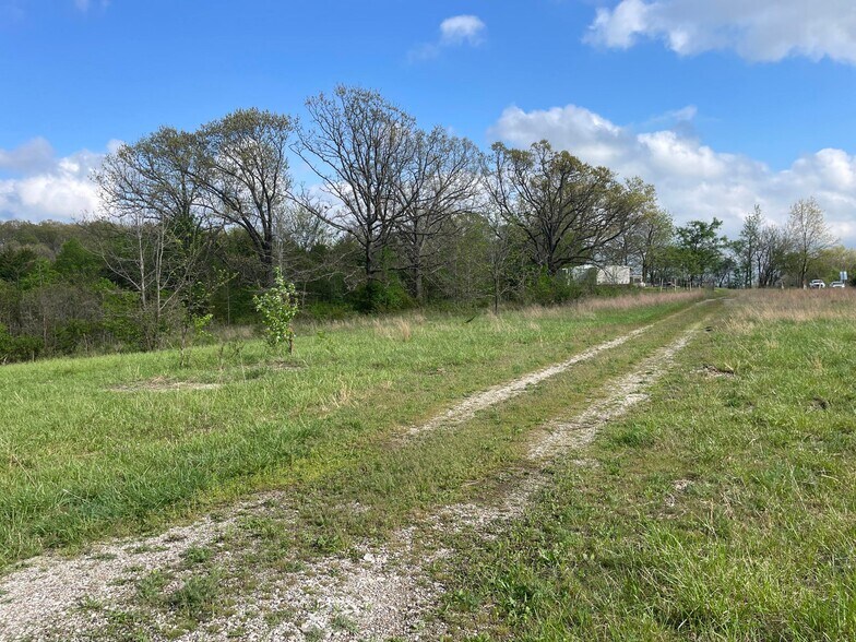 More Photos Of 4620 MO-5, Hartville Industrial For Sale
