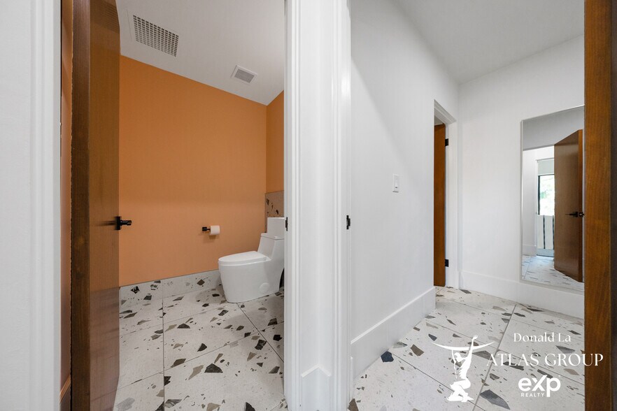 More Photos Of 910 San Pasqual St, Pasadena Office For Sale