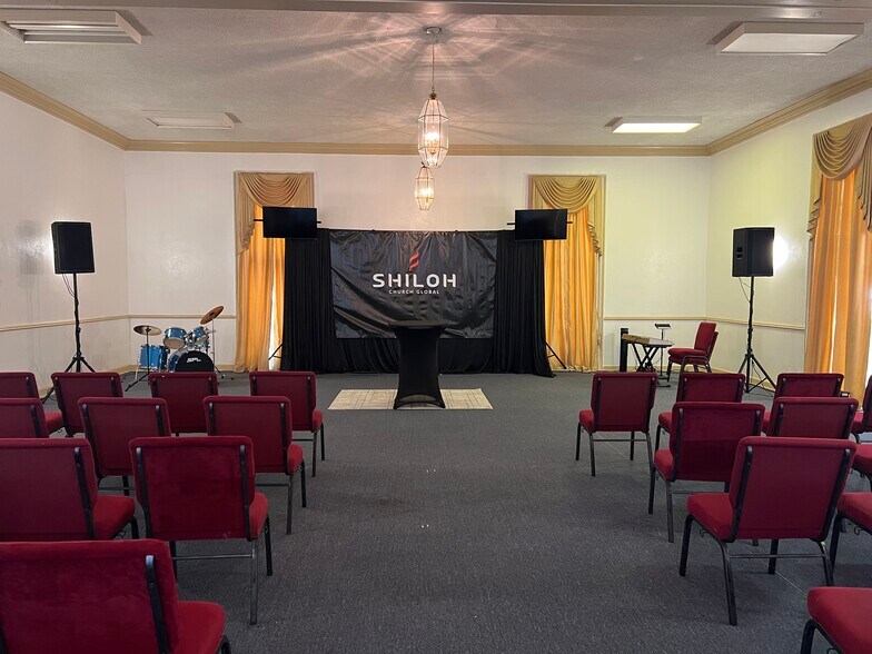 More Photos Of 1715 Market St, Baytown Religious Facility For Sale