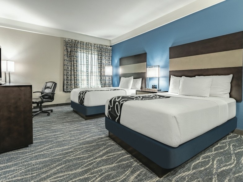 More Photos Of 4929 W McDowell Rd, Phoenix Hotel For Sale