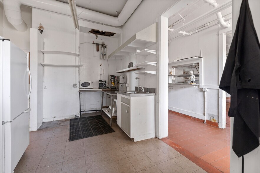 More Photos Of 8041 Soquel Dr, Aptos Hospitality For Sale