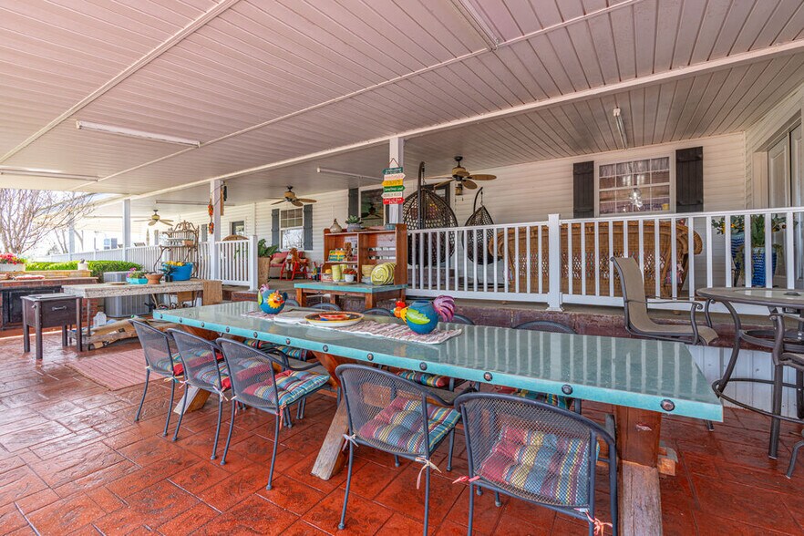 More Photos Of 464779 E 1070 Rd, Sallisaw Flex For Sale