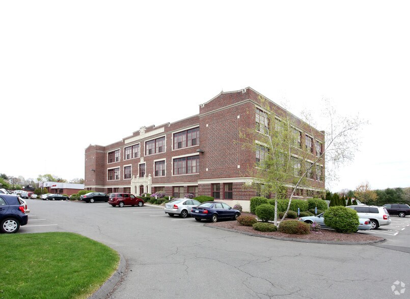 More Photos Of 74 East St, Plainville Medical For Sale