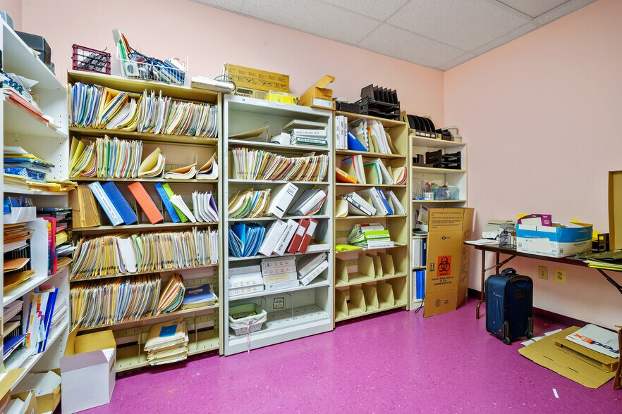 More Photos Of 4437 Brookfield Corporate Dr, Chantilly Office For Sale