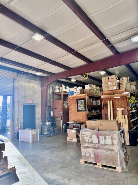 More Photos Of 4584 Mercantile Ave, Naples Warehouse For Sale