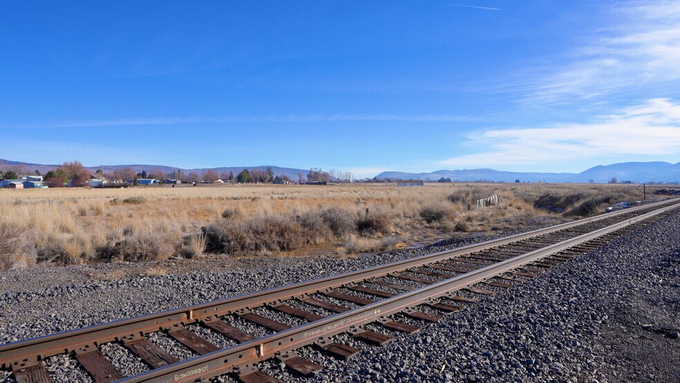 Primary Photo Of 4606 Southside Expy, Klamath Falls Land For Sale