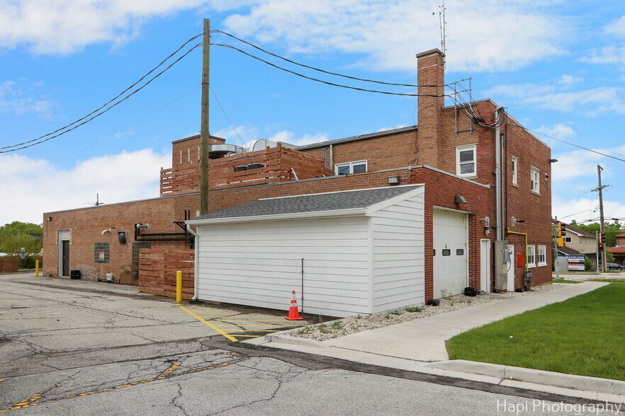 More Photos Of 169 N Seymour Ave, Mundelein Restaurant For Sale