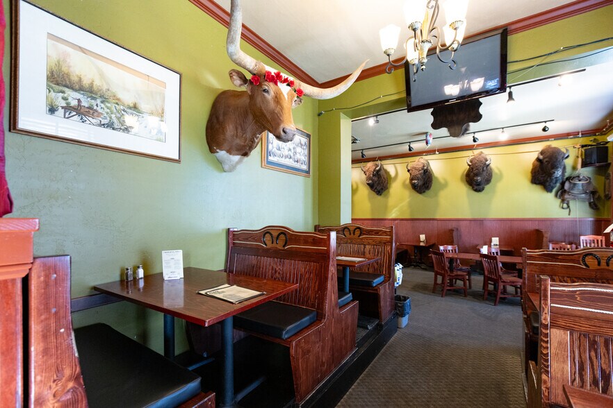 More Photos Of 311 Union St, The Dalles Restaurant For Sale