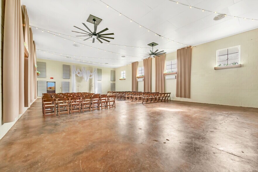 More Photos Of 31414 Harris Dr, Harrisburg Lodge Meeting Hall For Sale