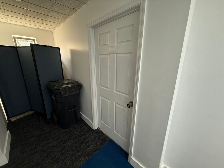 More Photos Of 911 S 8th St, Fernandina Beach Coworking Space