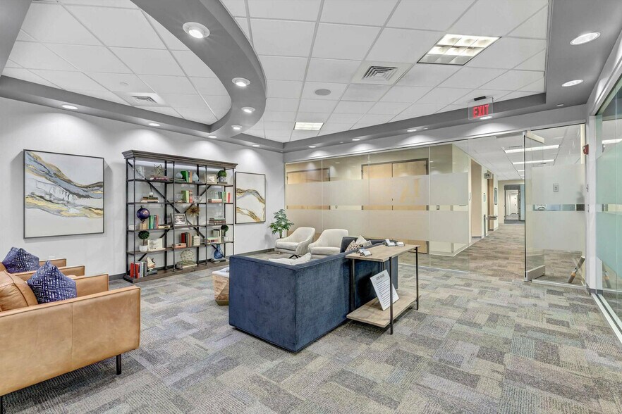More Photos Of 575 Oak Ridge Tpke, Oak Ridge Medical For Sale