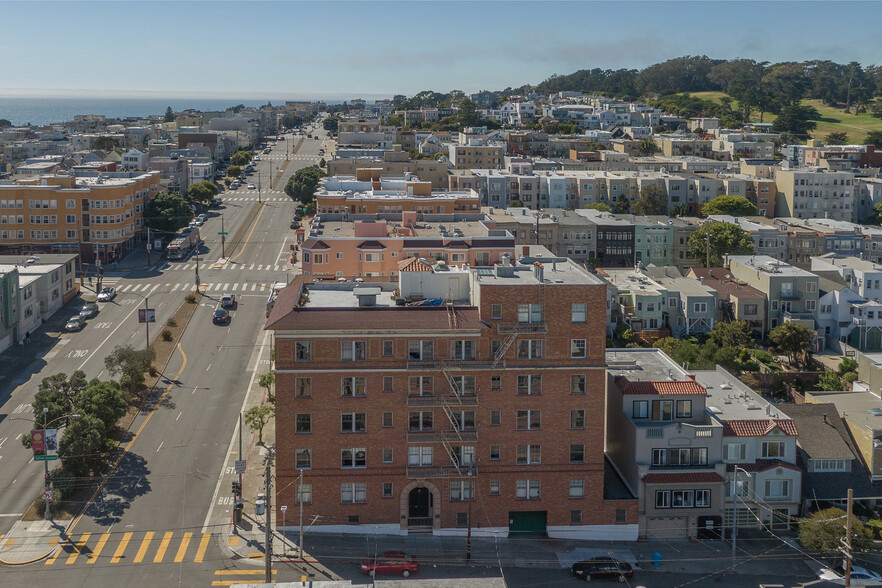 Primary Photo Of 495 32nd Ave, San Francisco Apartments For Sale