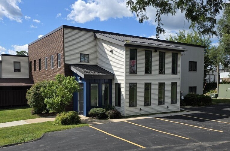 Primary Photo Of 1130 Sextonville Rd, Richland Center Medical For Lease