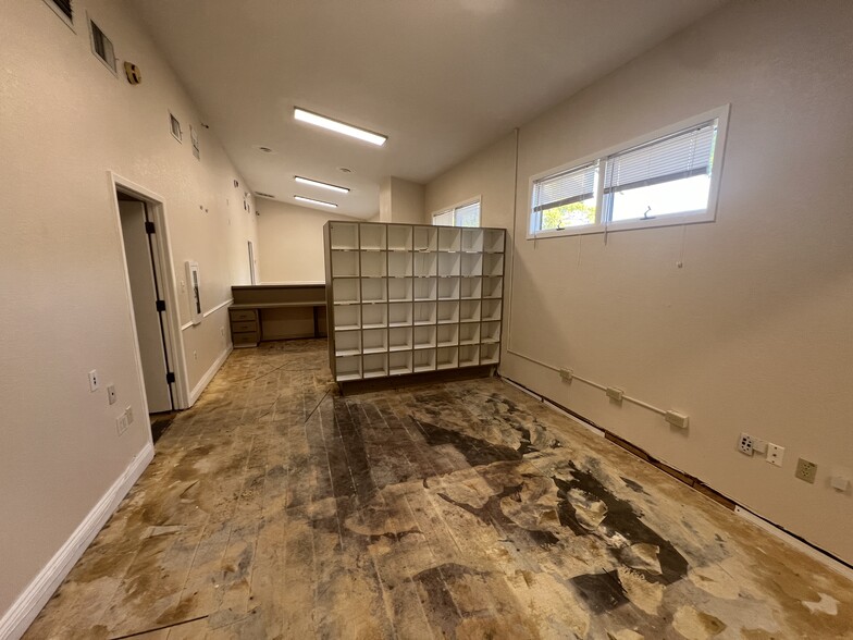 More Photos Of 5427 Water St, New Port Richey Medical For Sale