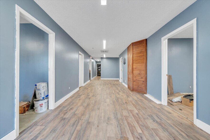 More Photos Of 81 5th Ave, Collinsville Manufacturing For Sale