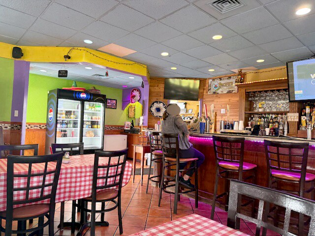 More Photos Of 1061 Reading Rd, Mason Restaurant For Sale