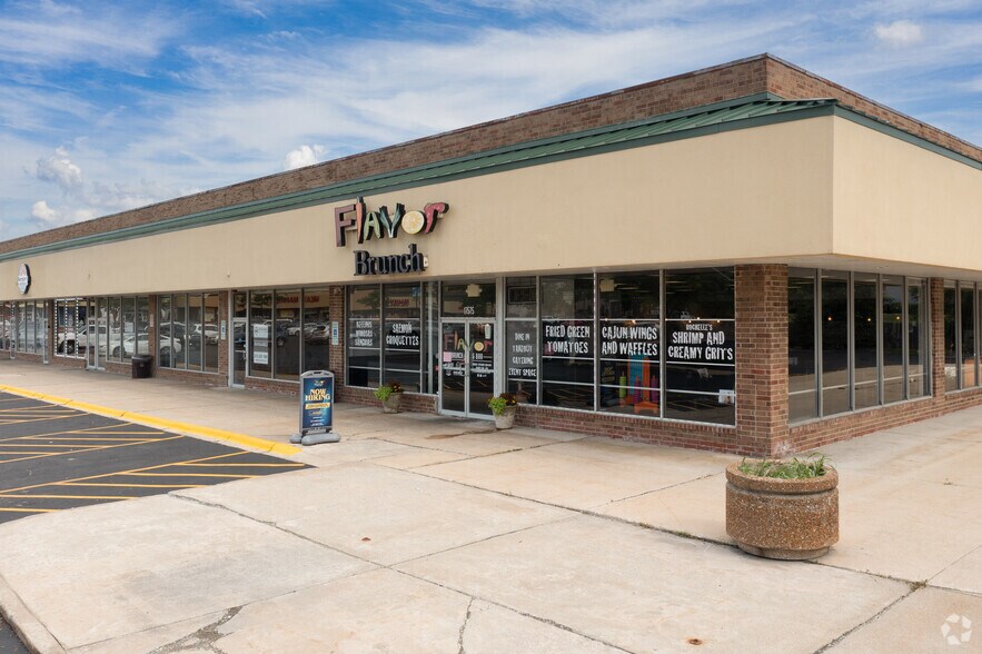 More Photos Of 17501-17559 S Kedzie Ave, Hazel Crest Unknown For Lease