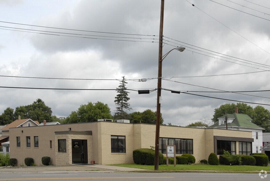 More Photos Of 679 Main St, Johnson City Medical For Sale