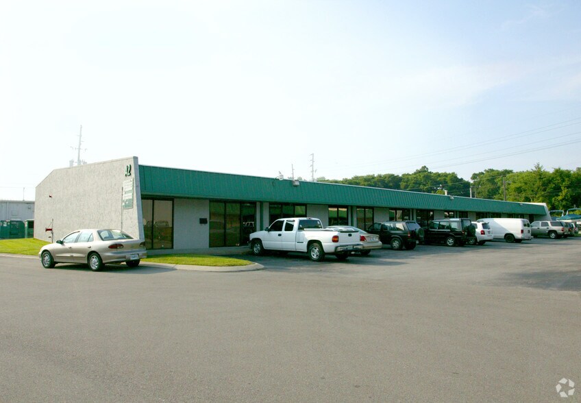 More Photos Of 118-122 Space Park Dr, Nashville Unknown For Lease