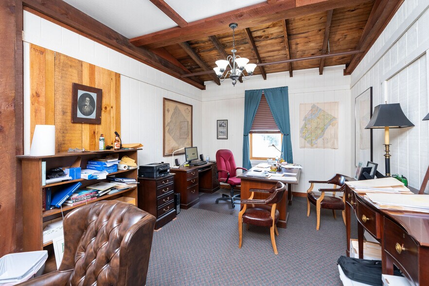 More Photos Of 50 Middlebrook Ave, Staunton Storefront For Sale
