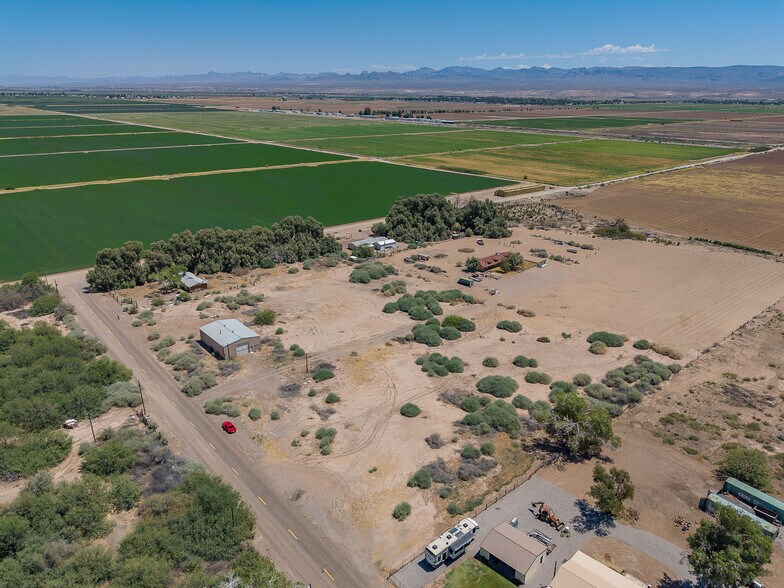 More Photos Of 9512 S Evans Ln, Mohave Valley Warehouse For Sale