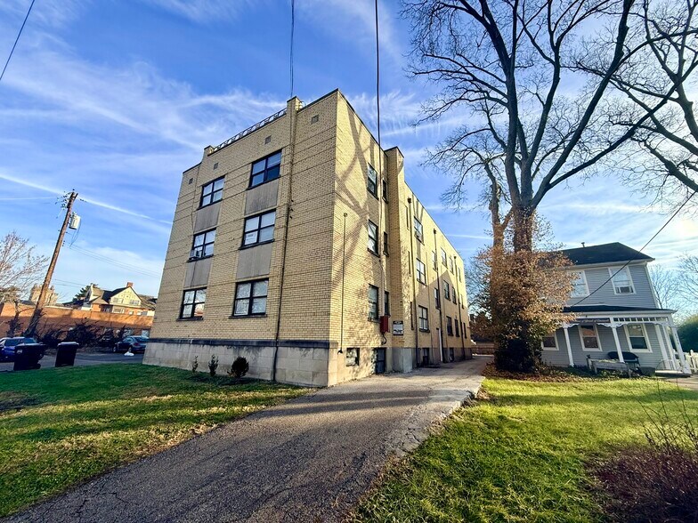 More Photos Of 2334 Kemper Ln, Cincinnati Apartments For Sale