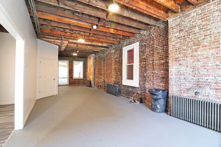 More Photos Of 94 School St, Yonkers Storefront Retail Residential For Sale