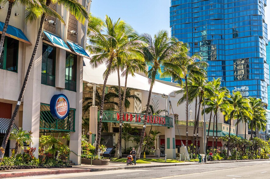 More Photos Of 1030-1060 Auahi St, Honolulu Movie Theatre For Lease