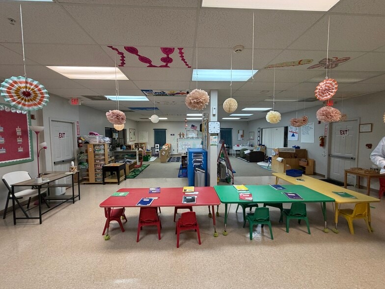 More Photos Of 4168 S Main St, Acworth Daycare Center For Sale