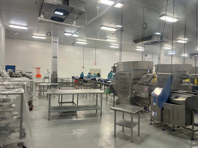 More Photos Of 3120 N Post Rd, Indianapolis Refrigeration Cold Storage For Lease