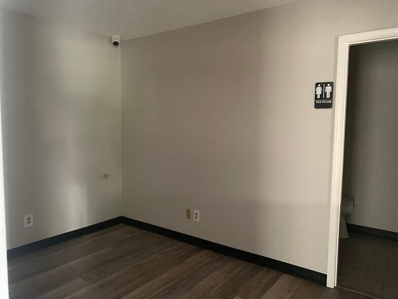 More Photos Of 4501 Reese Rd, Columbus Freestanding For Lease