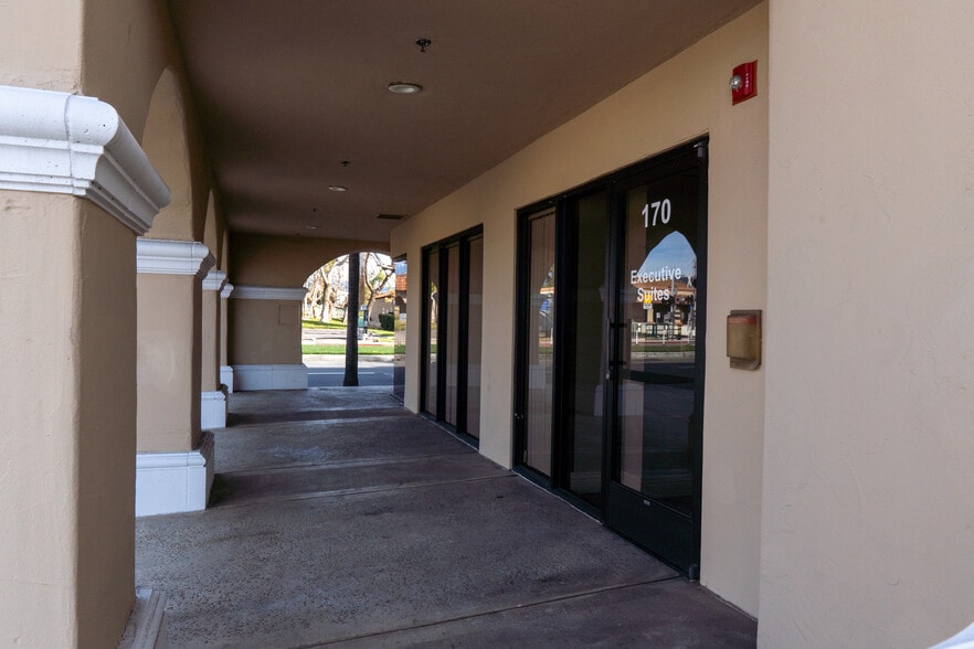 More Photos Of 101 E Redlands Blvd, Redlands Medical For Lease