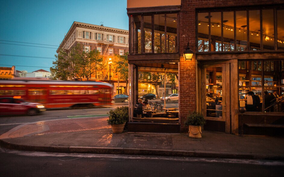 More Photos Of 1600 Market St, San Francisco Apartments For Lease
