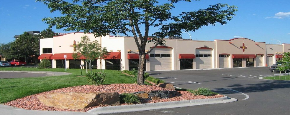 More Photos Of 4605 Quebec St, Denver Light Distribution For Sale