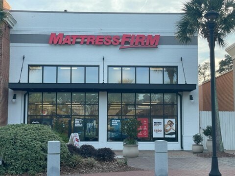 More Photos Of 8108 Abercorn St, Savannah Unknown For Lease