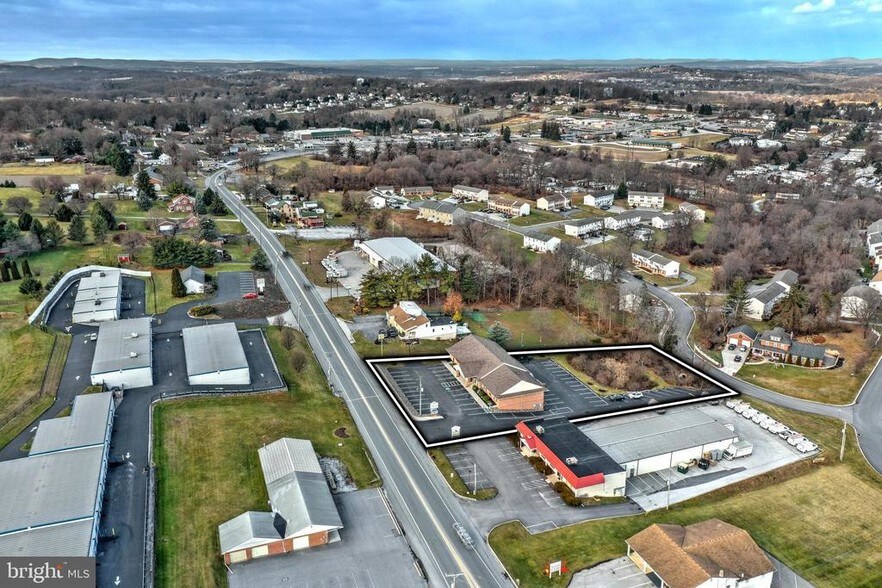 2793 S Queen St, Dallastown, PA 17313 Retail For Lease