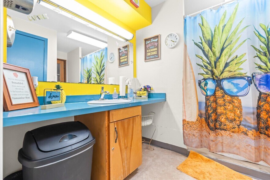 More Photos Of 110 E Franklin St, Hillsboro Health Club For Sale