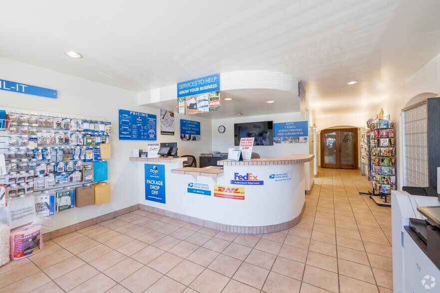 More Photos Of 2410 E Route 66, Flagstaff Storefront Retail Office For Lease