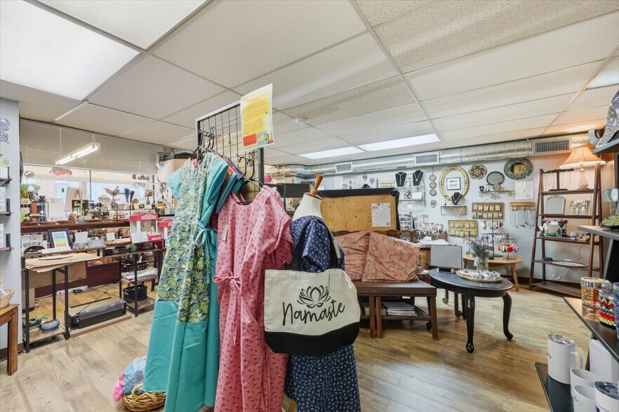 More Photos Of 1215 Meade Ave, Prosser Storefront For Sale