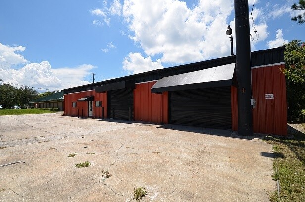 Primary Photo Of 644 Maguire Rd, Ocoee Freestanding For Lease
