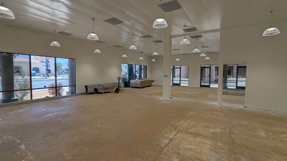 More Photos Of 68828 Ramon Rd, Cathedral City Office For Lease