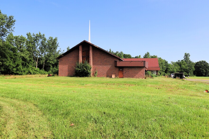 More Photos Of 5165 M L King Ave, Flint Religious Facility For Sale