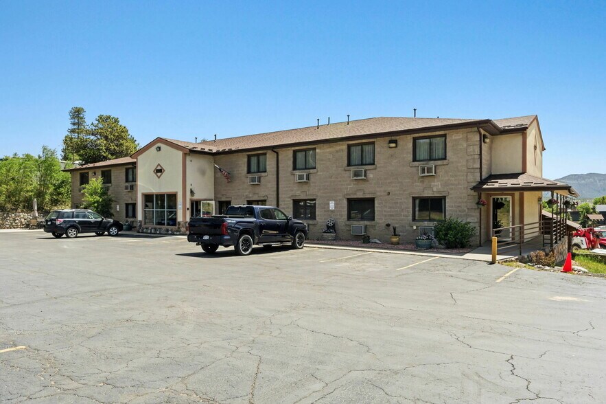 More Photos Of 205 Beaver Lodge Rd, Frisco Hotel For Sale