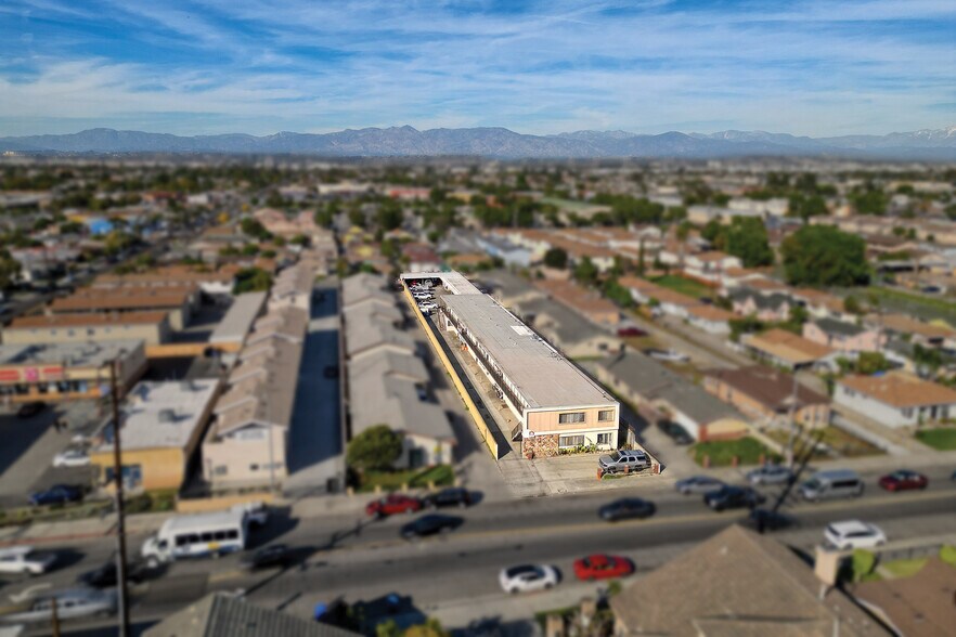 More Photos Of 5027 Clara St, Cudahy Apartments For Sale