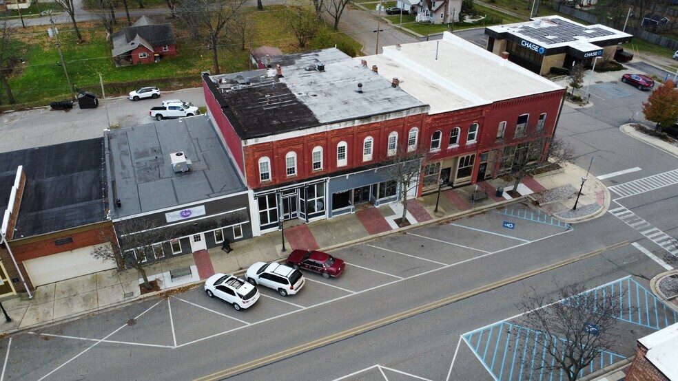 More Photos Of 108-112 E Main St, Vernon Storefront Retail Residential For Lease