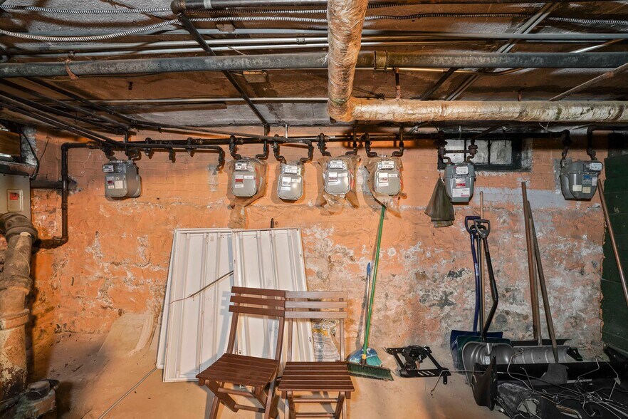 More Photos Of 6109 Catalpa Ave, Ridgewood Multifamily For Sale