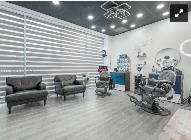 More Photos Of 2300 W 84th St, Hialeah Office For Sale