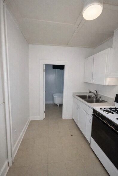 More Photos Of 335 Shonnard St, Syracuse Apartments For Sale