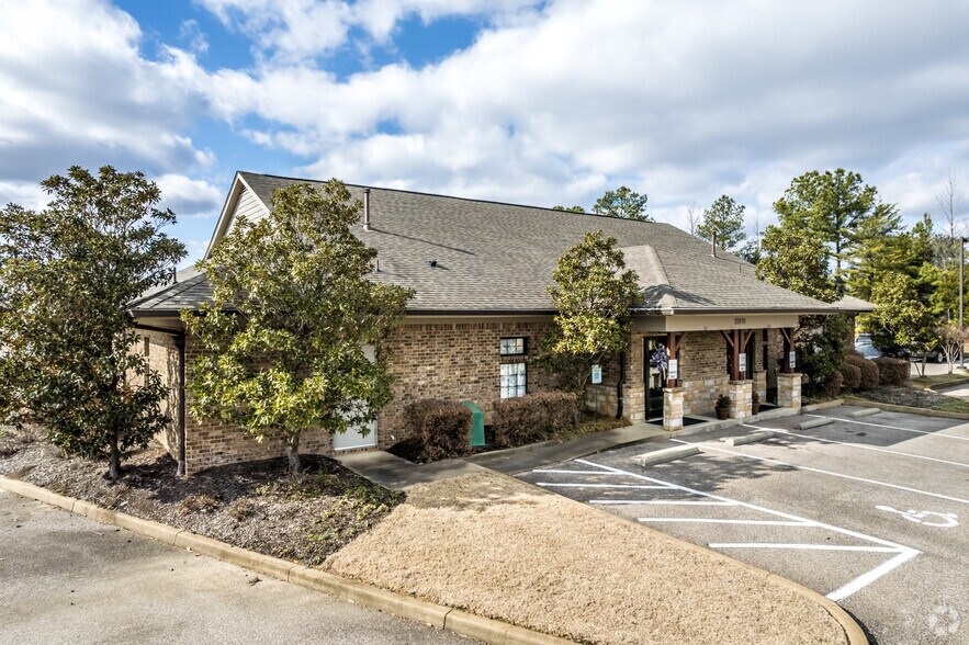 Primary Photo Of 11870 Cranston Dr, Arlington Office For Lease